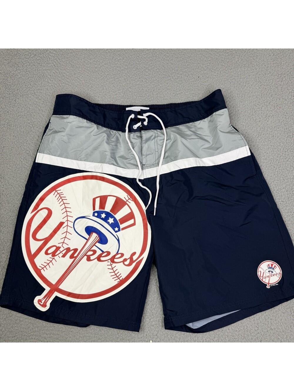 New York Yankees Logo Board Shorts Swim Trunks Mens 3XL 40x9 MLB Merchandise